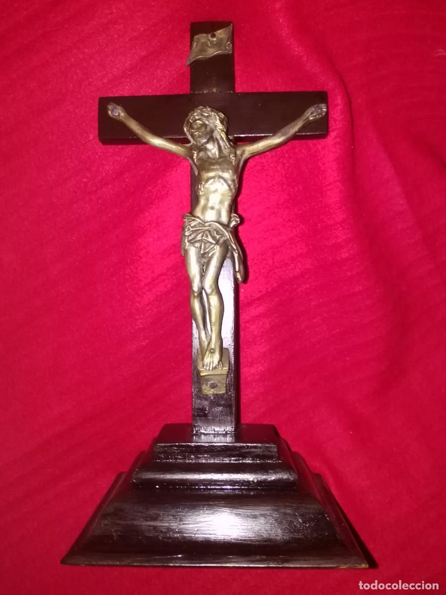 Antig&uuml;edades: Crucifijo de sobremesa - Foto 6