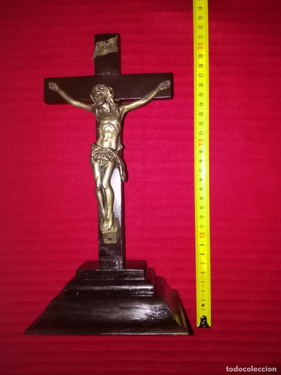 Antig&uuml;edades: Crucifijo de sobremesa - Foto 7