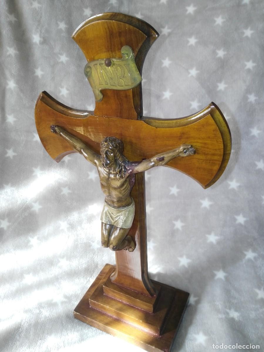 Antig&uuml;edades: Crucifijo de sobremesa - Foto 1