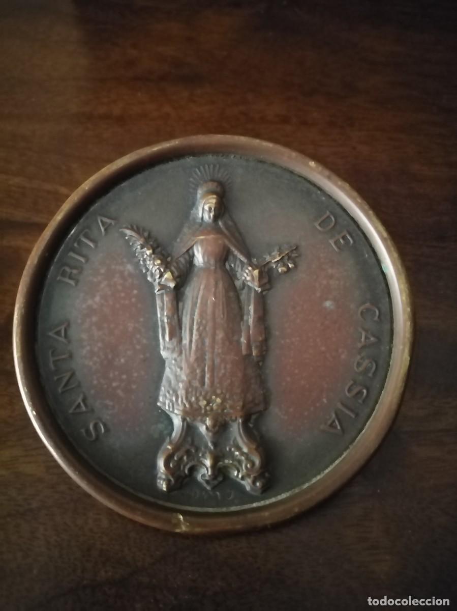 Antig&uuml;edades: Placa de Santa Rita de Cassia. - Foto 1