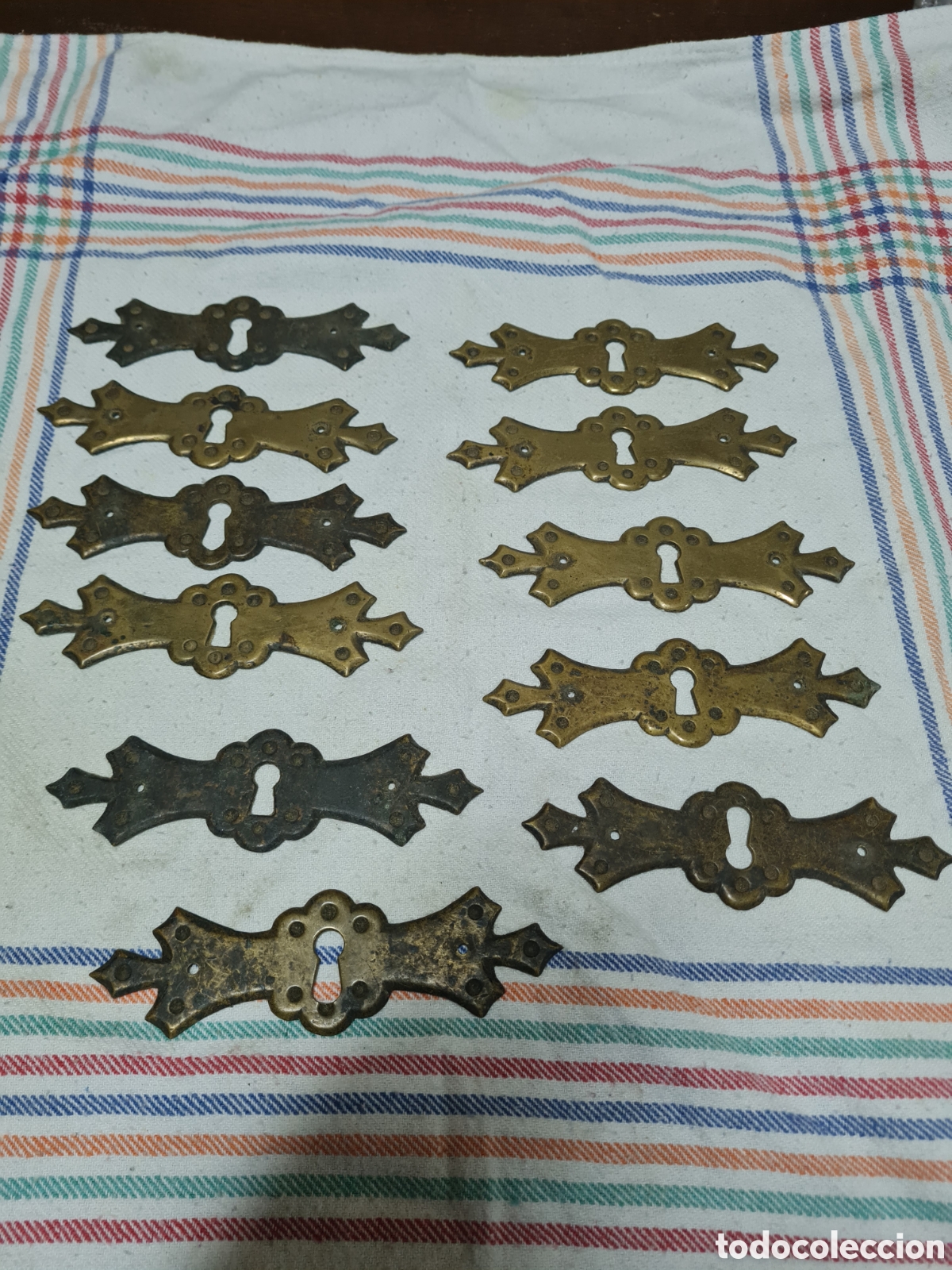 Antig&uuml;edades: Antiguos 11 bocallaves de bronce - Foto 1