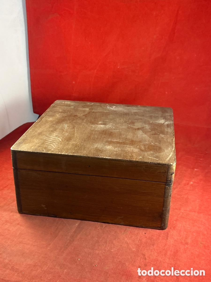 Antig&uuml;edades: ANTIGUA CAJA DE MADERA - Foto 1