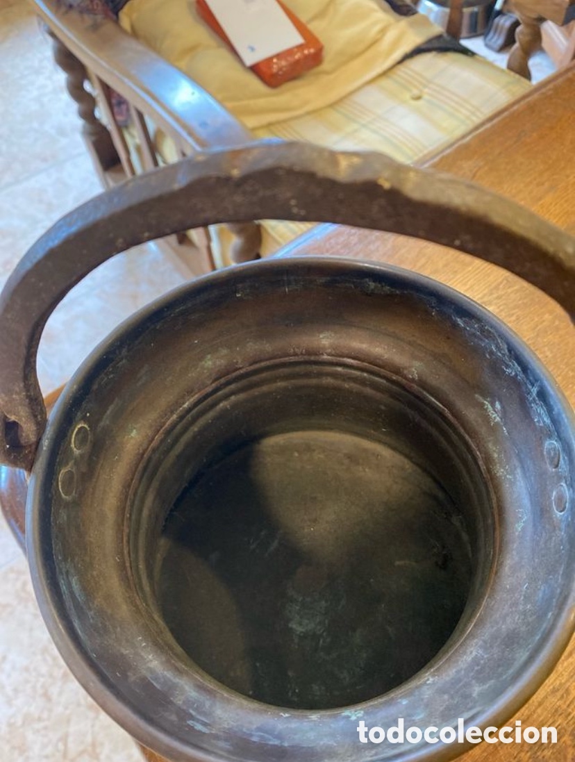 Antig&uuml;edades: Olla lat&oacute;n antigua chimenea - Foto 3