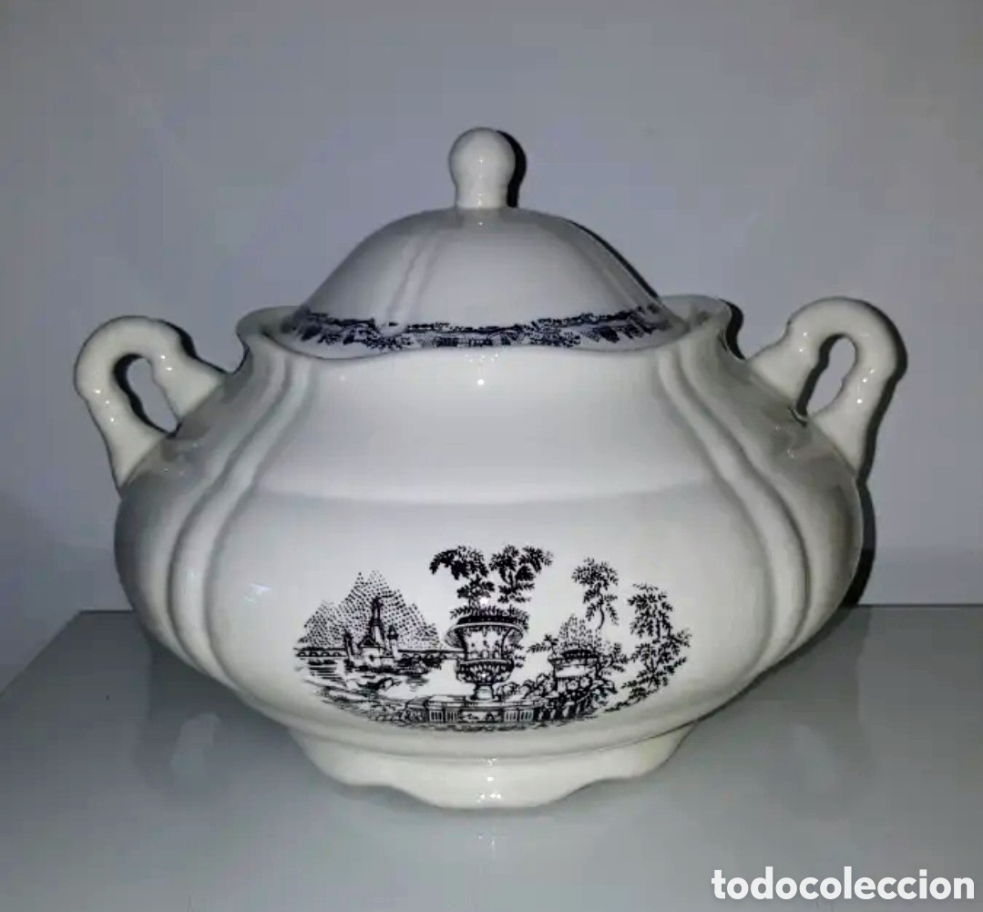 Antig&uuml;edades: Sopera antigua Gil Vargas - Foto 1