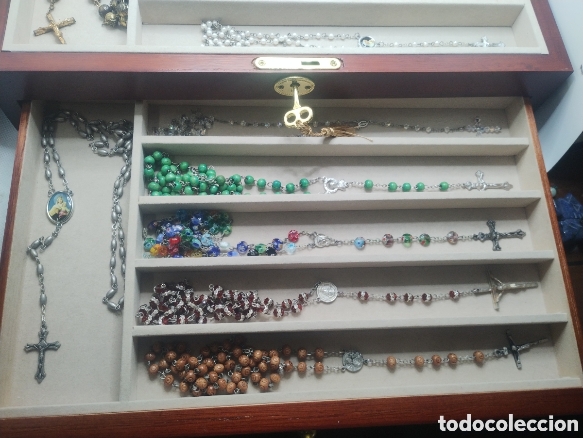 Antig&uuml;edades: Colecci&oacute;n de rosarios con estuche - Foto 5