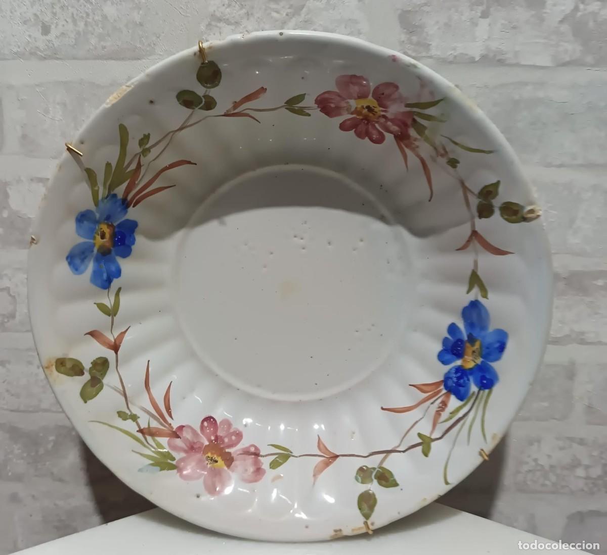 Antig&uuml;edades: PLATO ANTIGUO DE MANISES DE 30 CMS. DE DIAMETRO - Foto 1