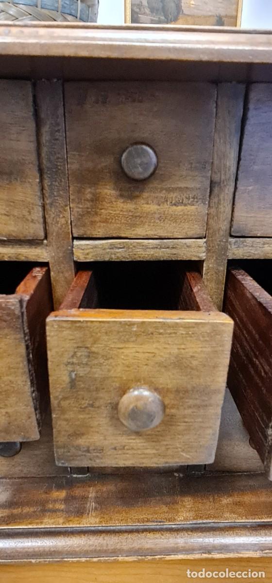 Antig&uuml;edades: Mueble de boticario o especiero en madera de teca - Foto 7