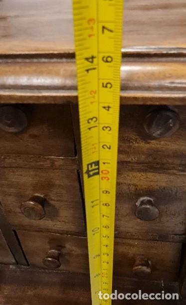 Antig&uuml;edades: Mueble de boticario o especiero en madera de teca - Foto 13