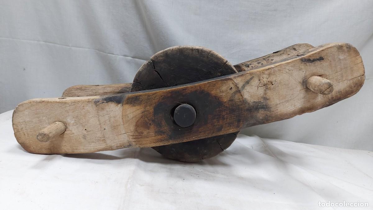 Antig&uuml;edades: Antigua y magn&iacute;fica polea garrucha en madera - Foto 4