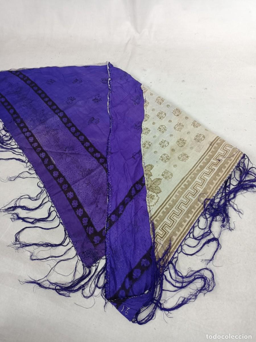 Antig&uuml;edades: Pa&ntilde;uelo de seda morado. Mant&oacute;n. - Foto 6