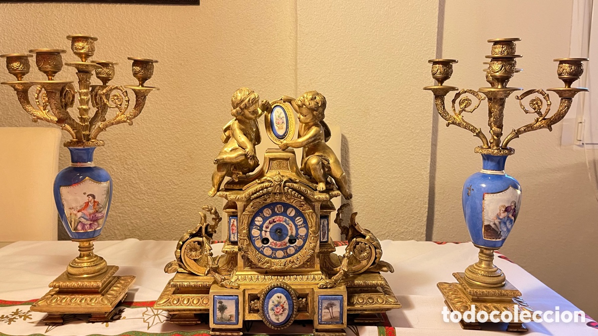 Antig&uuml;edades: Guarnici&oacute;n de reloj y candelabros bronce - Foto 9