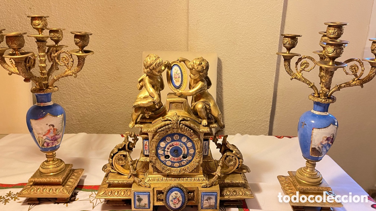 Antig&uuml;edades: Guarnici&oacute;n de reloj y candelabros bronce - Foto 10