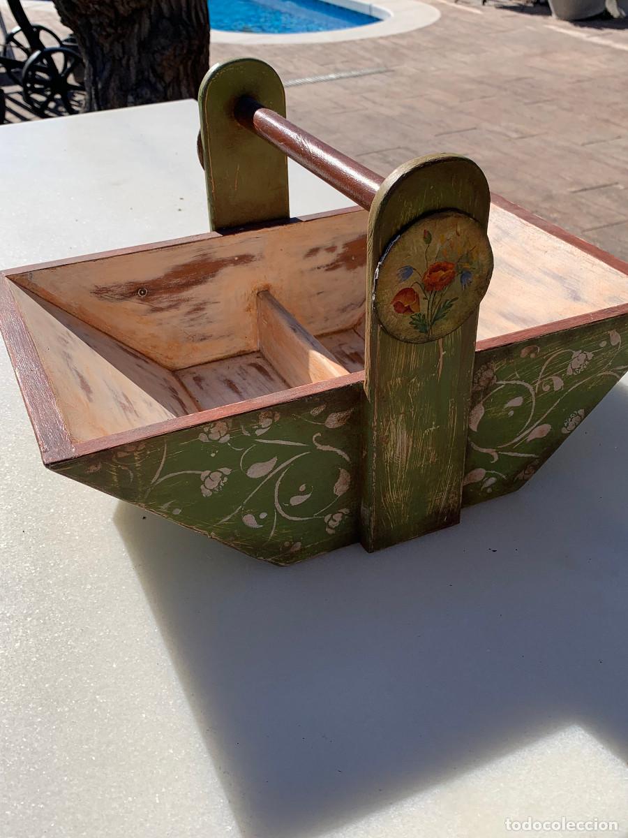 Antig&uuml;edades: Antiguo costurero de madera restaurado - Foto 10