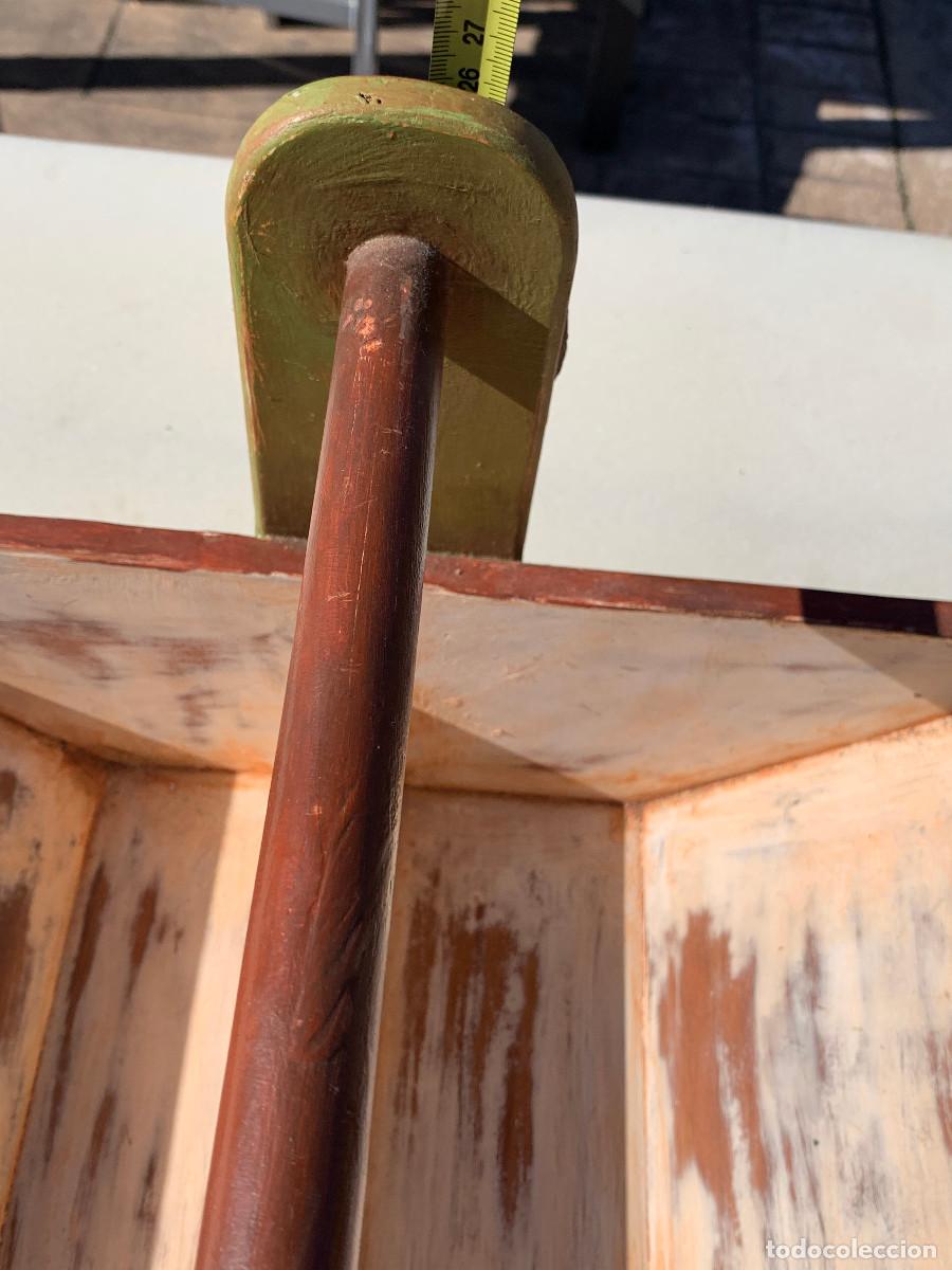 Antig&uuml;edades: Antiguo costurero de madera restaurado - Foto 13
