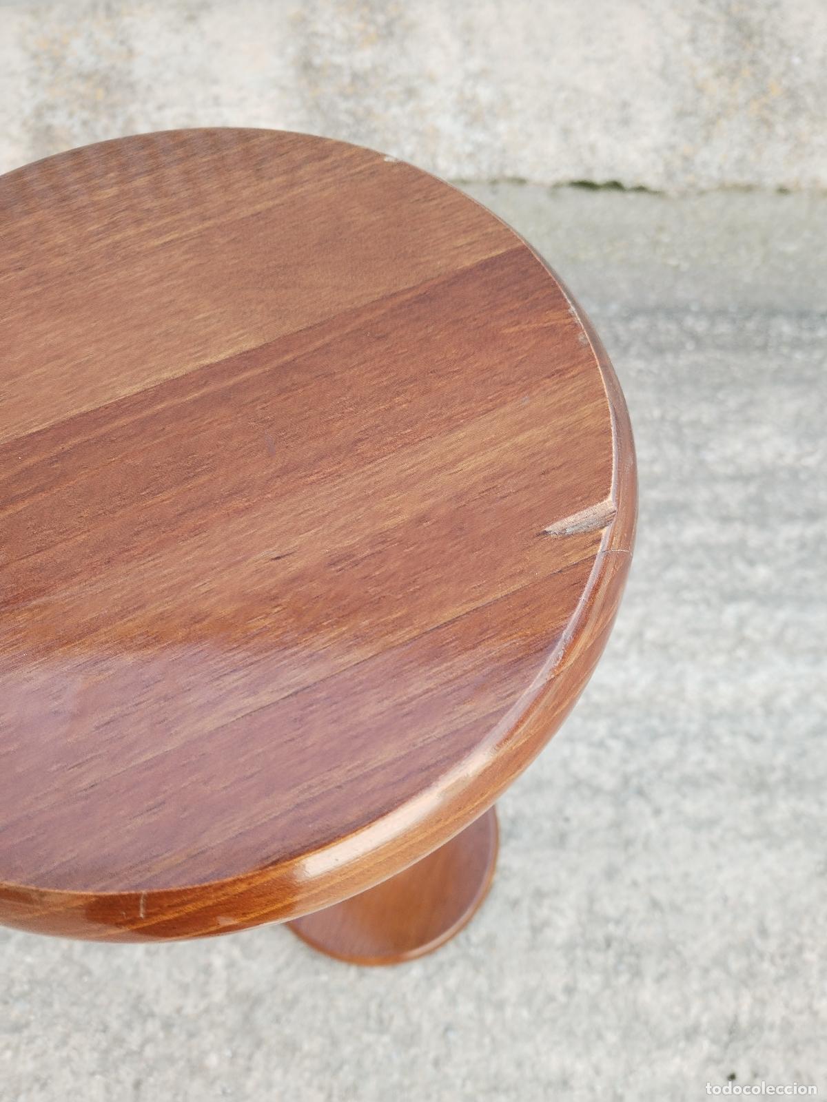 Antig&uuml;edades: peana columna pedestal de madera - Foto 2