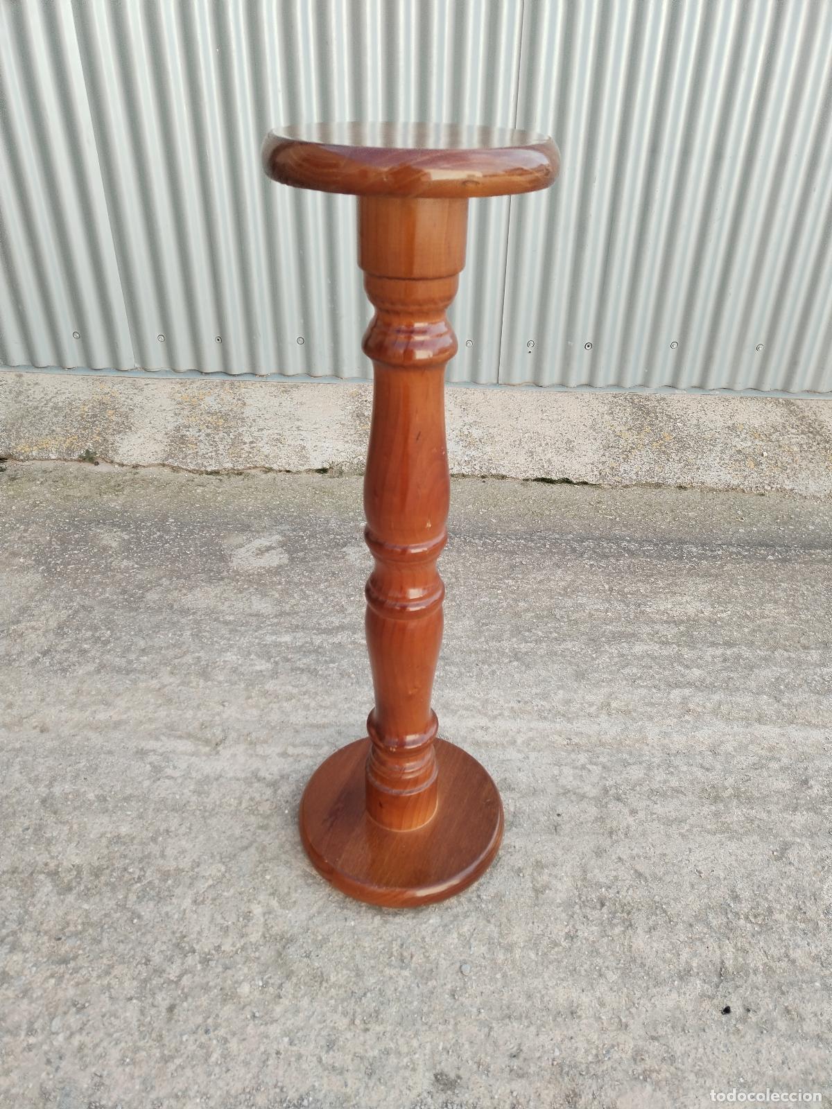 Antig&uuml;edades: peana columna pedestal de madera - Foto 4