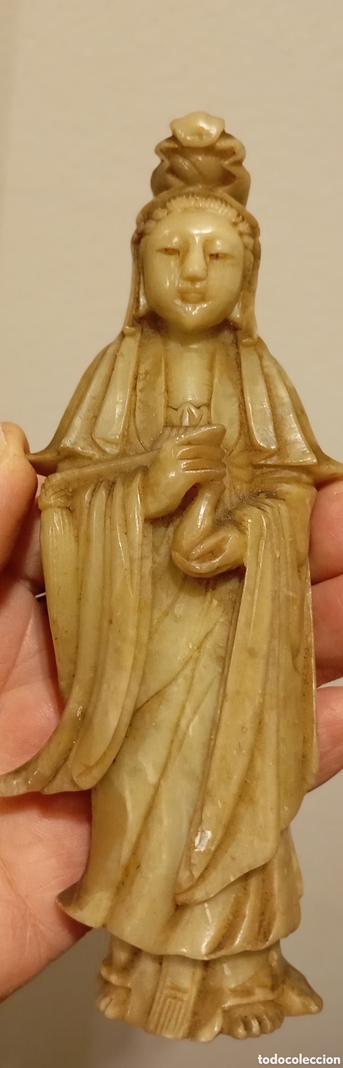 Antig&uuml;edades: Preciosa antigua figura china tallada en piedra dura