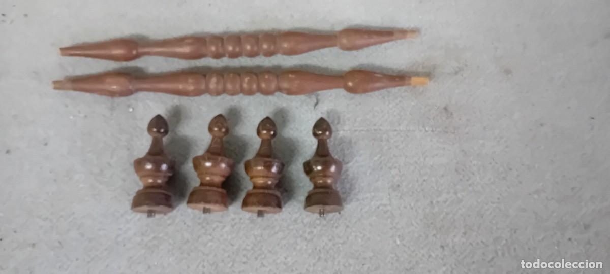 Antig&uuml;edades: Lote de piezas torneadas de madera - Foto 1