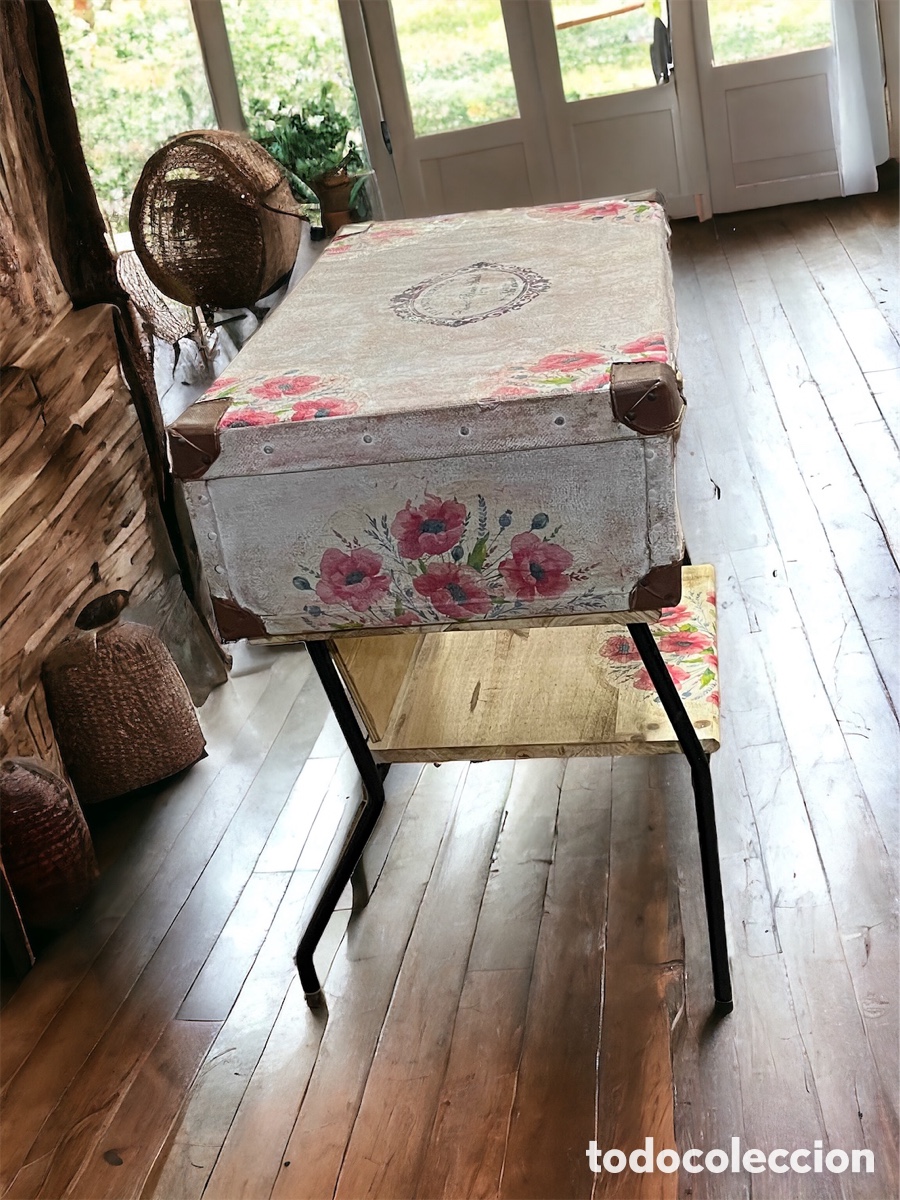 Antig&uuml;edades: Mesa auxiliar maleta - Foto 1