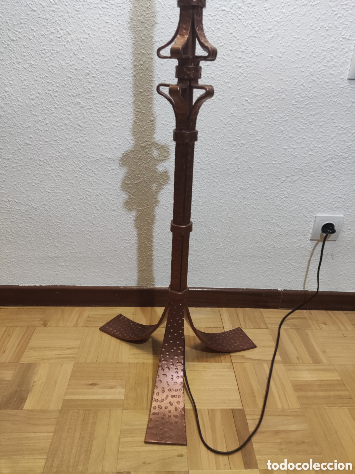 Antig&uuml;edades: Lampara de pie de hierro forjado - Foto 8
