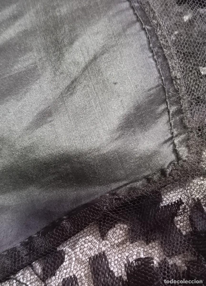 Antig&uuml;edades: Mantilla antigua de Terno - Foto 9
