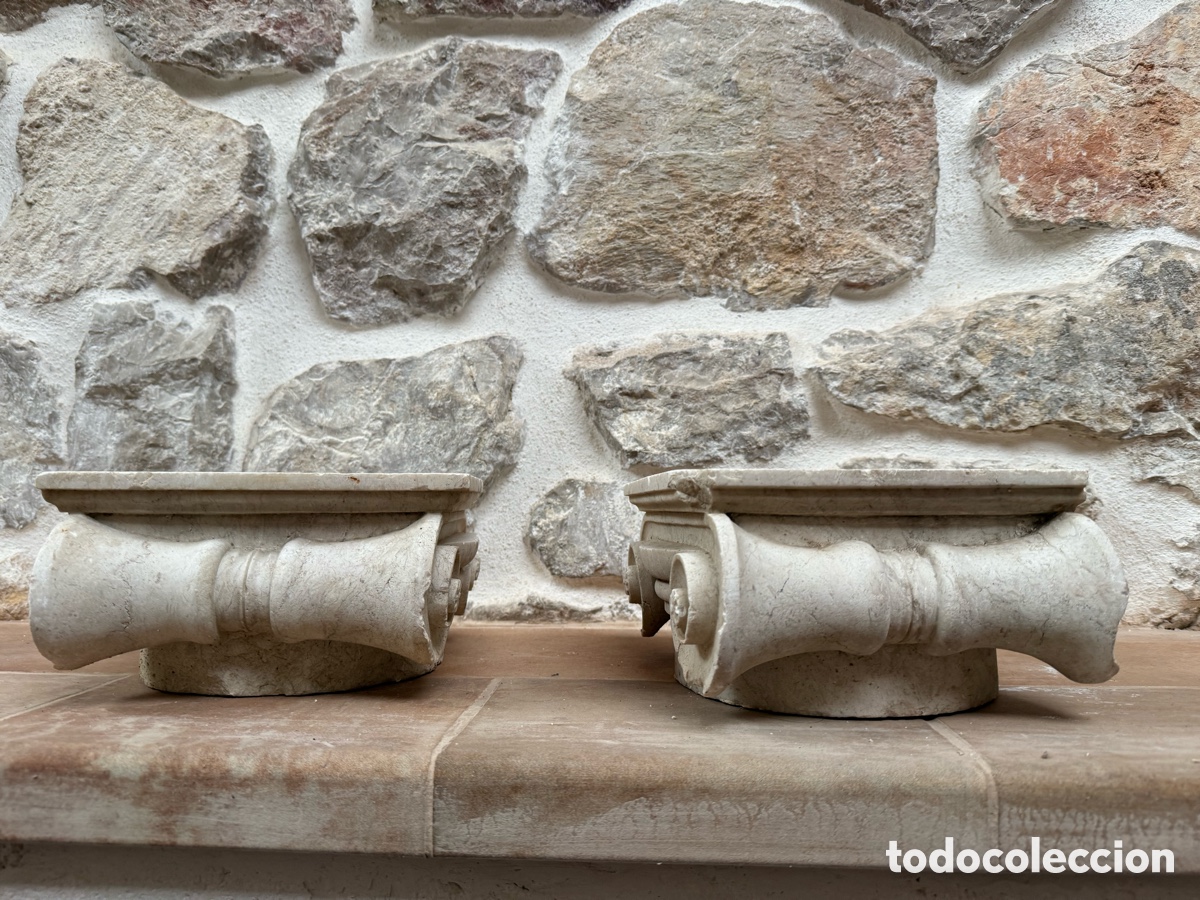 Antig&uuml;edades: Pareja de capiteles d&oacute;ricos en m&aacute;rmol blanco - Foto 2