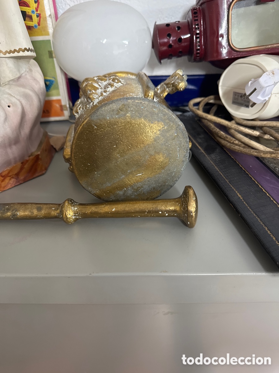 Antig&uuml;edades: Gran mortero de bronce con su mano - Foto 4