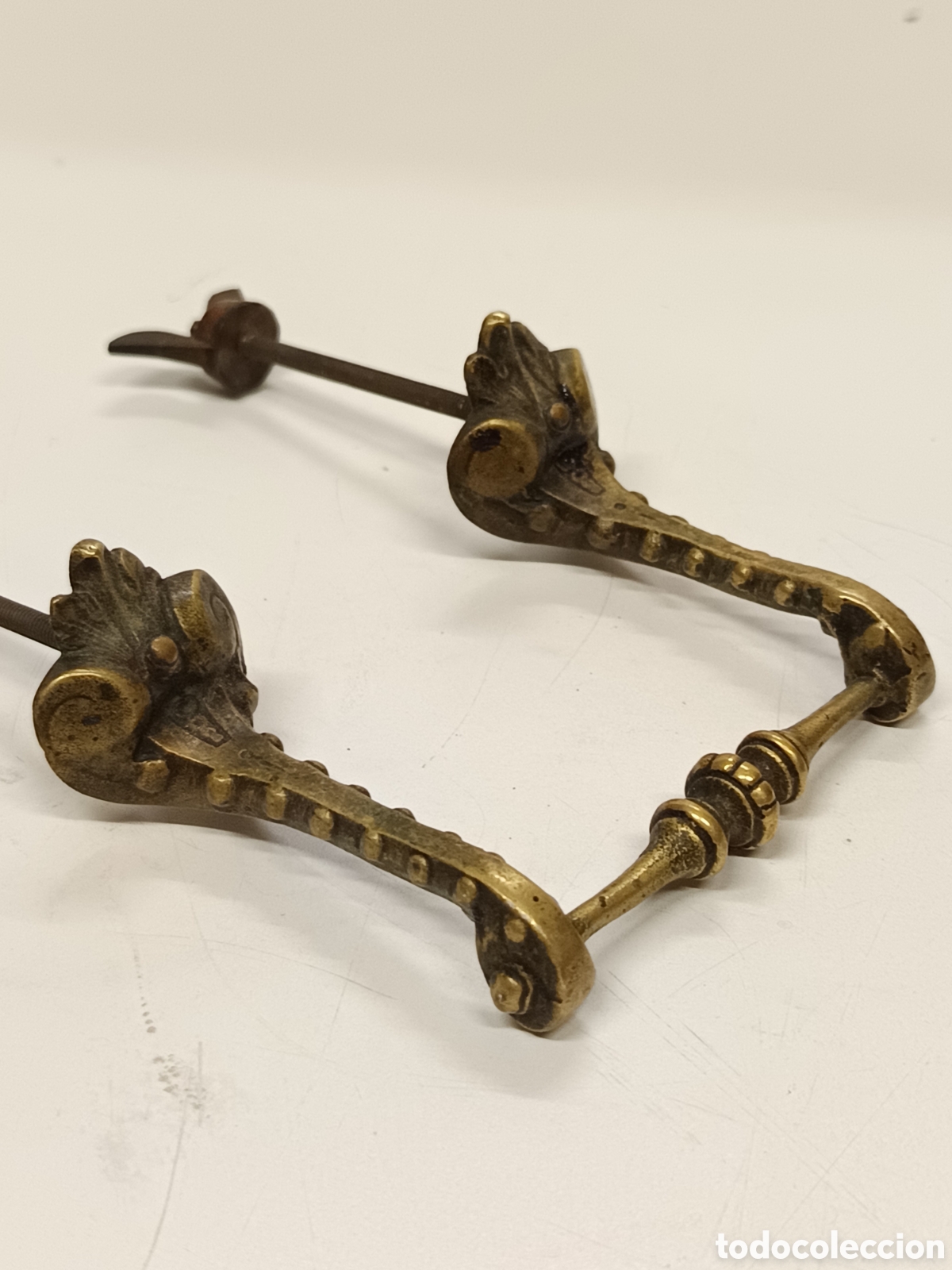 Antig&uuml;edades: Antiguas asas de bronce - Foto 2