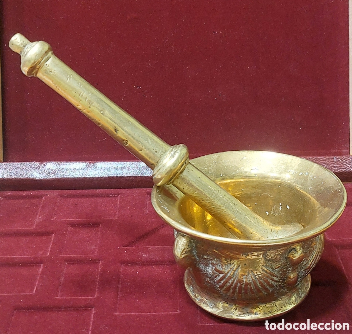 Antig&uuml;edades: ALMIREZ DE BRONCE CONCHAS Y COSTILLAS S . XVIII - Foto 2