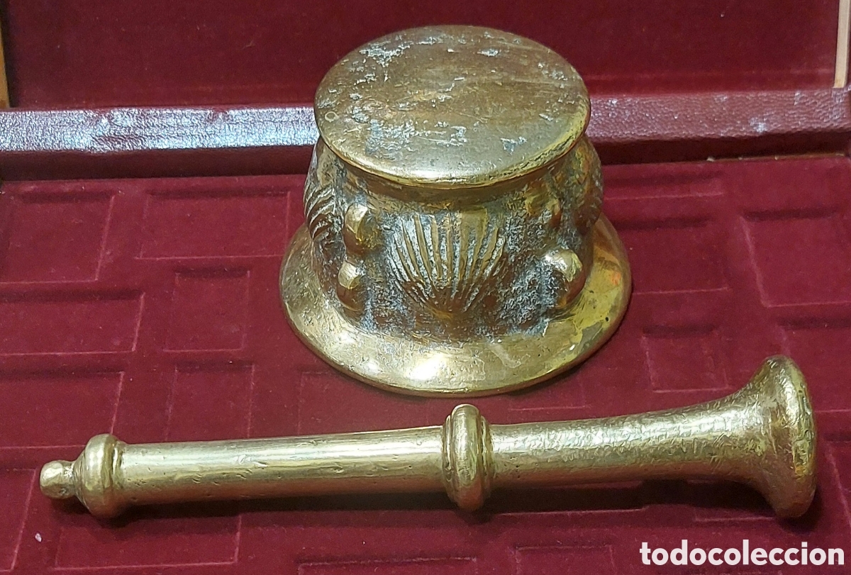 Antig&uuml;edades: ALMIREZ DE BRONCE CONCHAS Y COSTILLAS S . XVIII - Foto 4