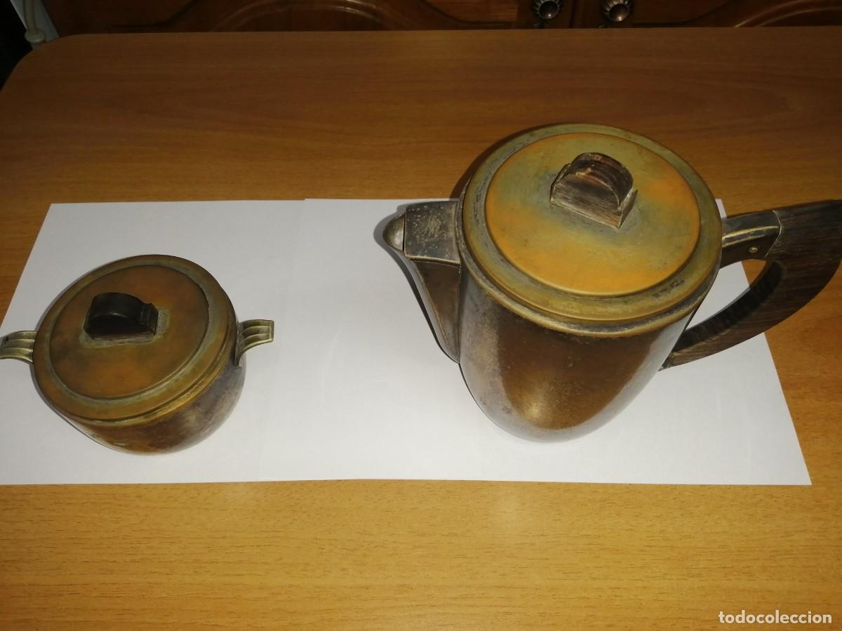 Antig&uuml;edades: ART DEC&Oacute;. TETERA Y AZUCARERA DE PLATA. MANGO DE MADERA - Foto 2