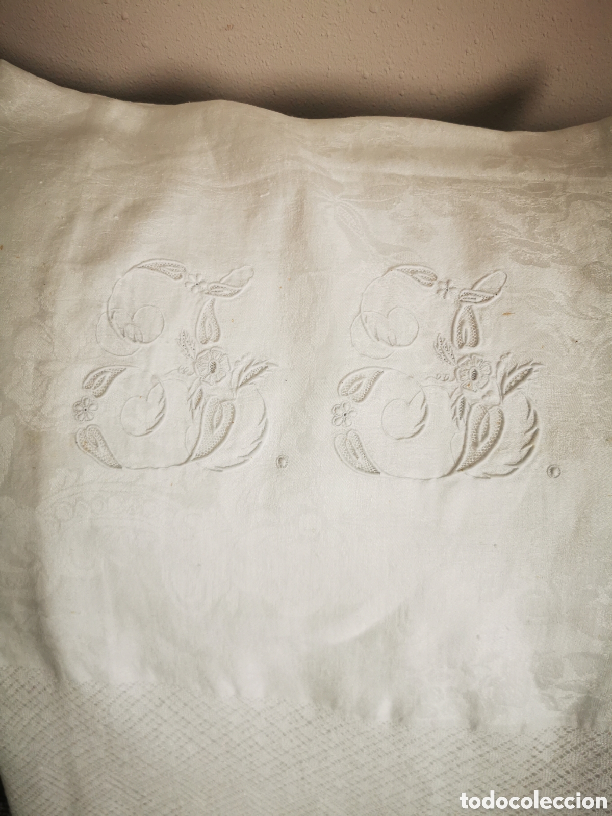 Antig&uuml;edades: Toalla antigua damasco iniciales