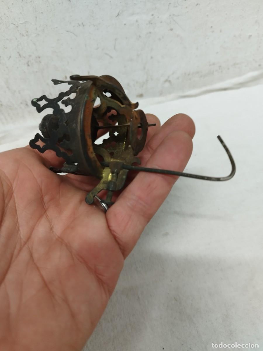 Antig&uuml;edades: Antiguo repuesto,parte de quinqu&eacute; a restaurar. - Foto 6