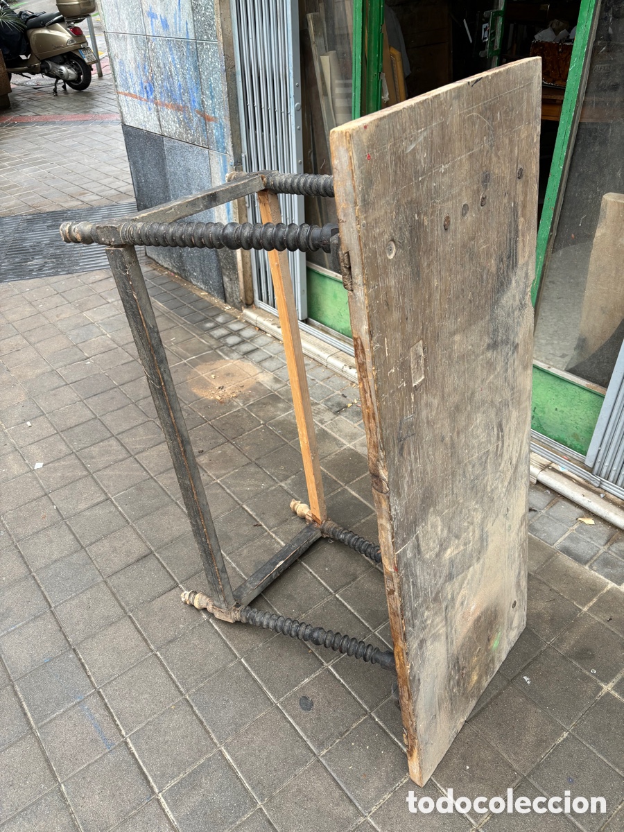 Antig&uuml;edades: Mesa Bargue&ntilde;era muy decorativa. - Foto 8