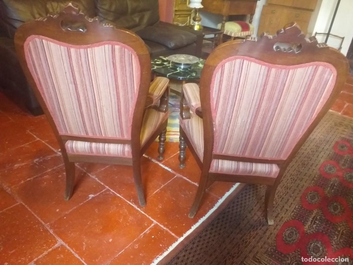 Antig&uuml;edades: Pareja de sillones isabelinos. - Foto 2