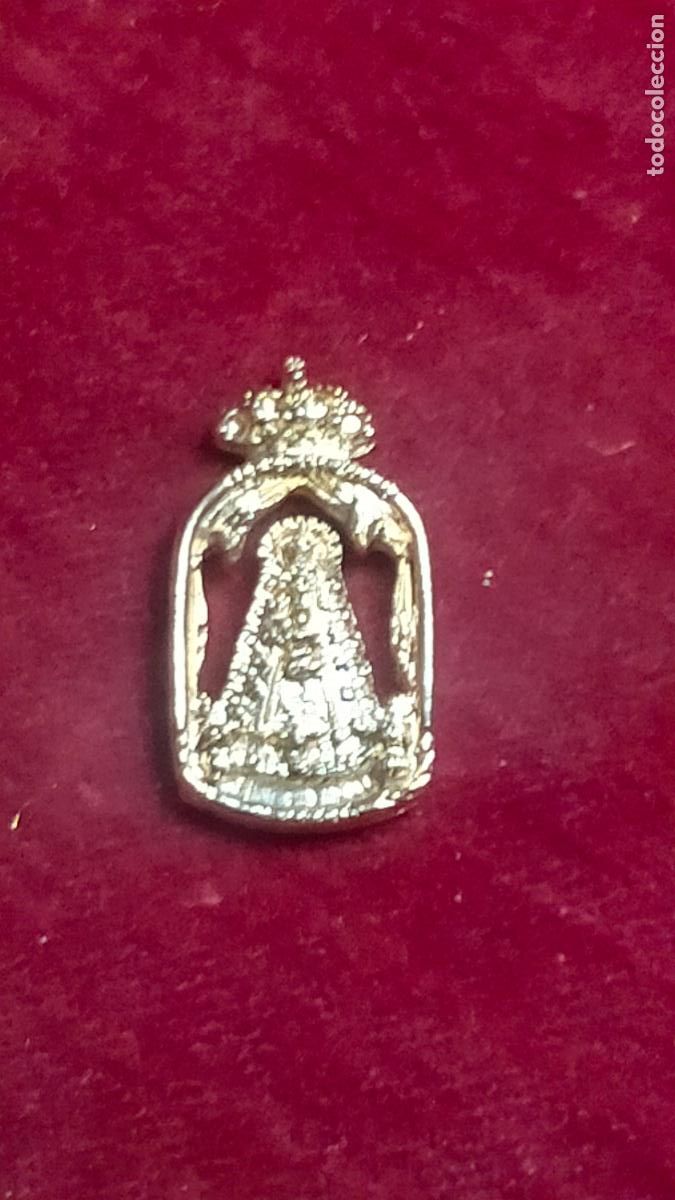 Antig&uuml;edades: medalla insignia virgen del rocio - Foto 1