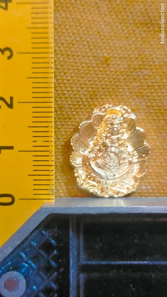 Antig&uuml;edades: medalla insignia virgen del rocio - Foto 1