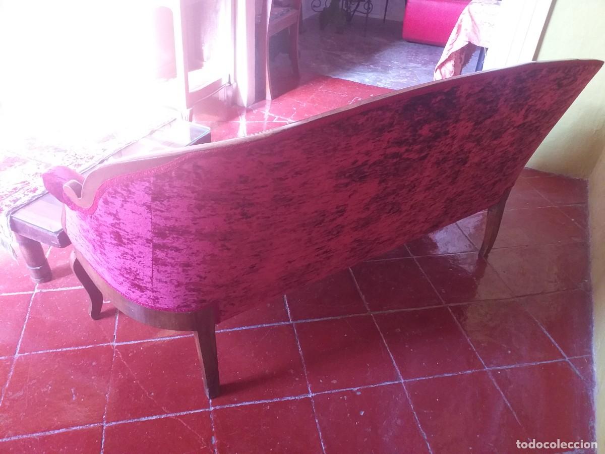 Antig&uuml;edades: Sof&aacute; isabelino de nogal. - Foto 3