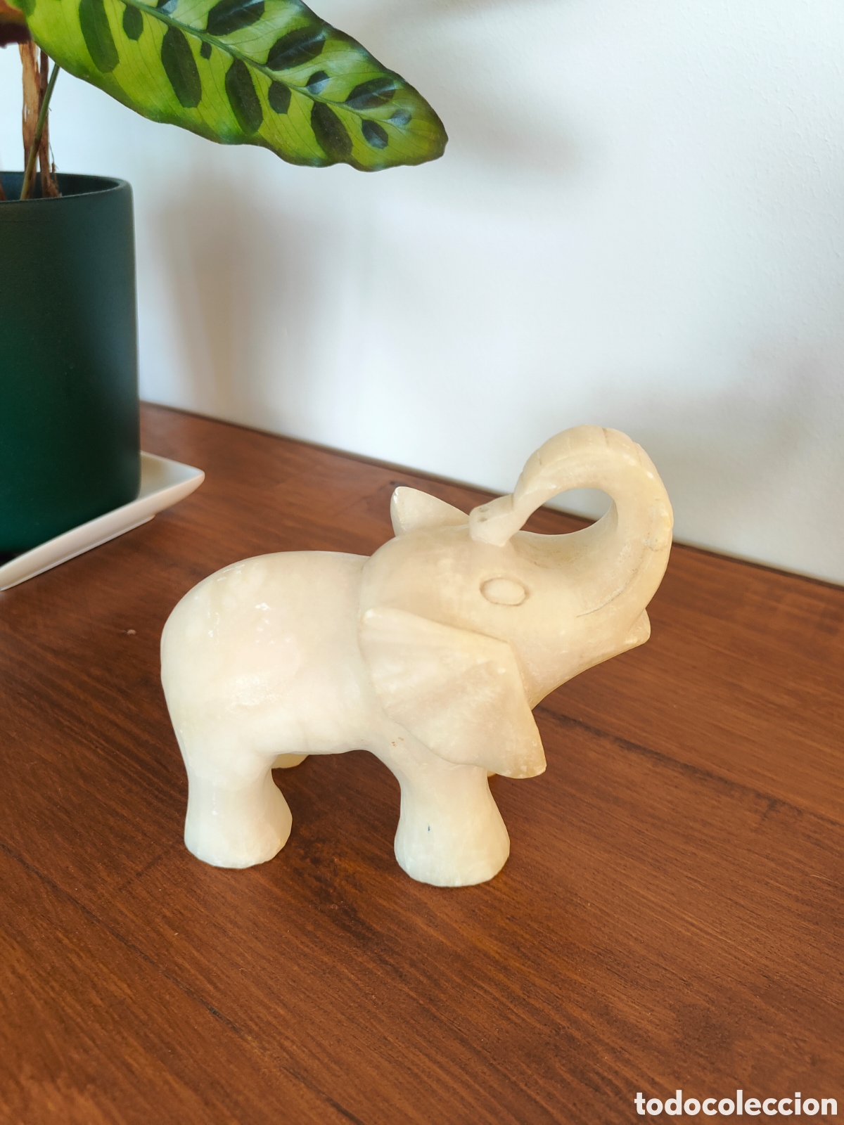 Antig&uuml;edades: Figura elefante de alabastro - Foto 2
