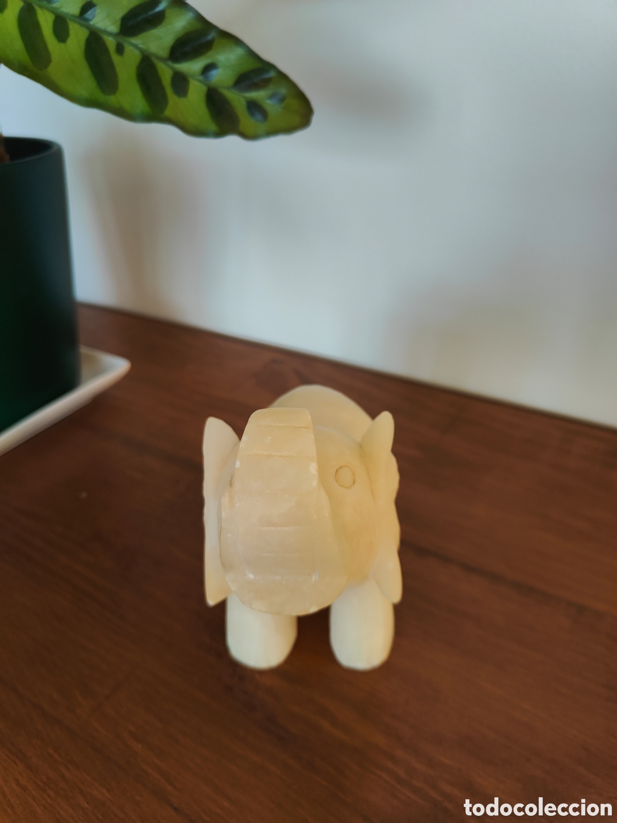 Antig&uuml;edades: Figura elefante de alabastro - Foto 3