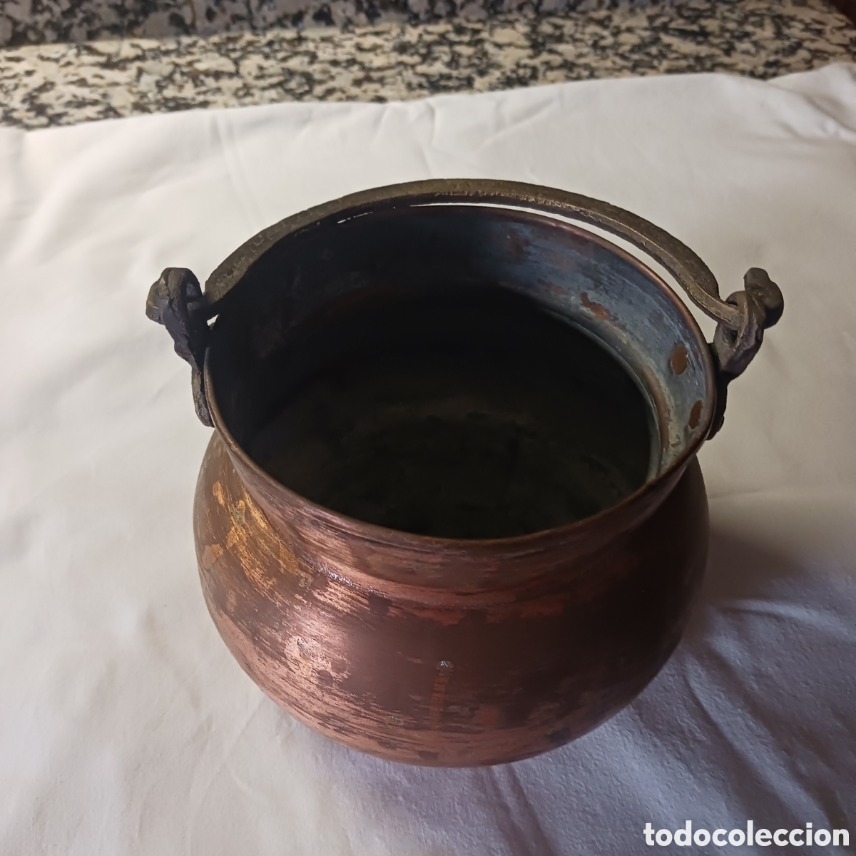 Antig&uuml;edades: Antiguo calderillo de cobre - Foto 1