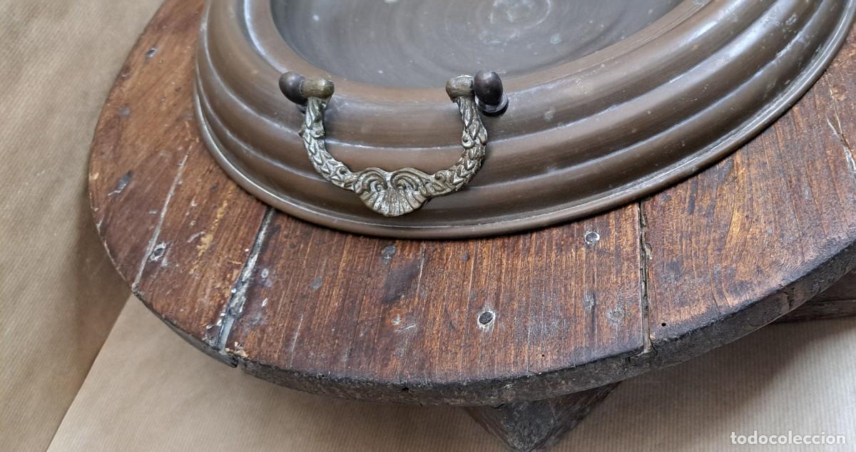 Antig&uuml;edades: Brasero con soporte de madera - Foto 3