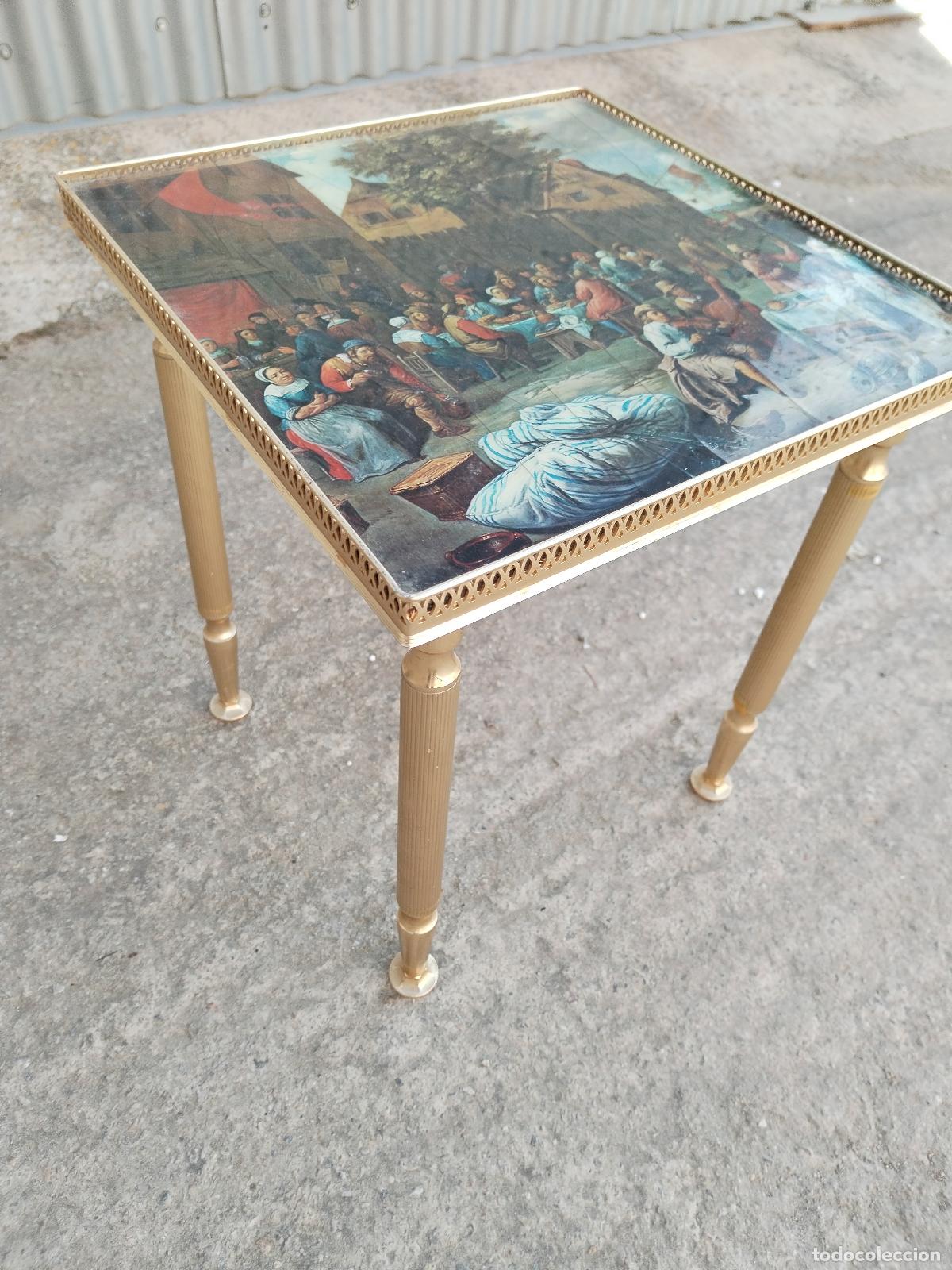 Antig&uuml;edades: mesa auxiliar de metal con lamina - Foto 5