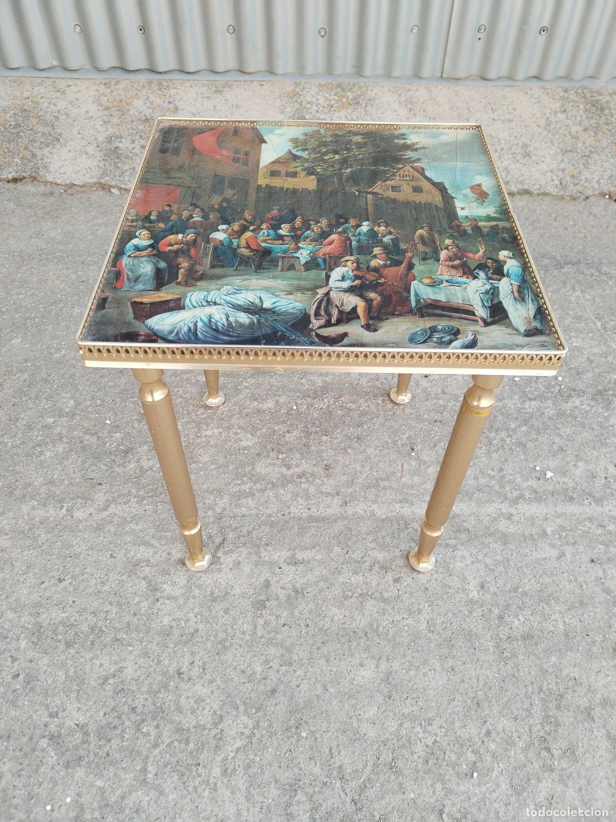 Antig&uuml;edades: mesa auxiliar de metal con lamina - Foto 1