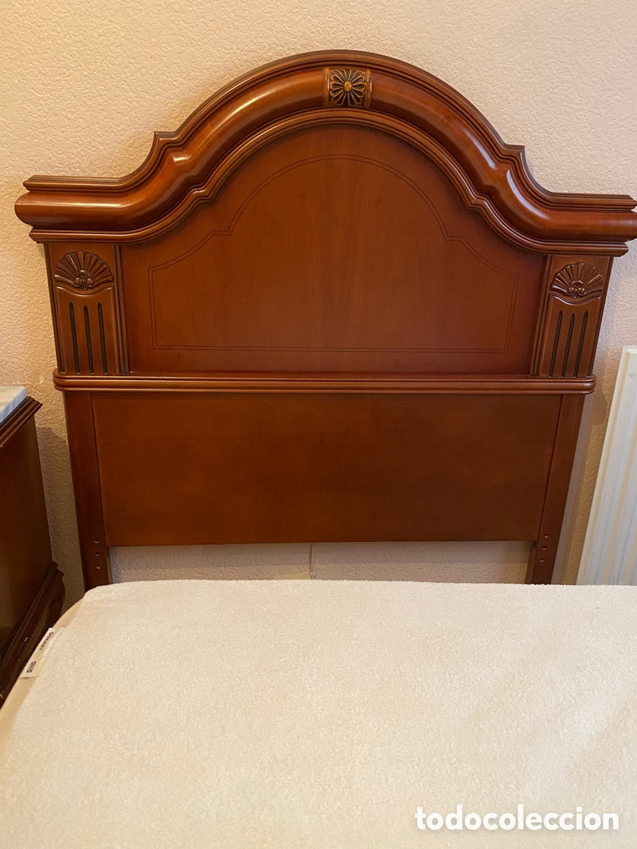 Antig&uuml;edades: Cabecera cama de 90 cms - Foto 1