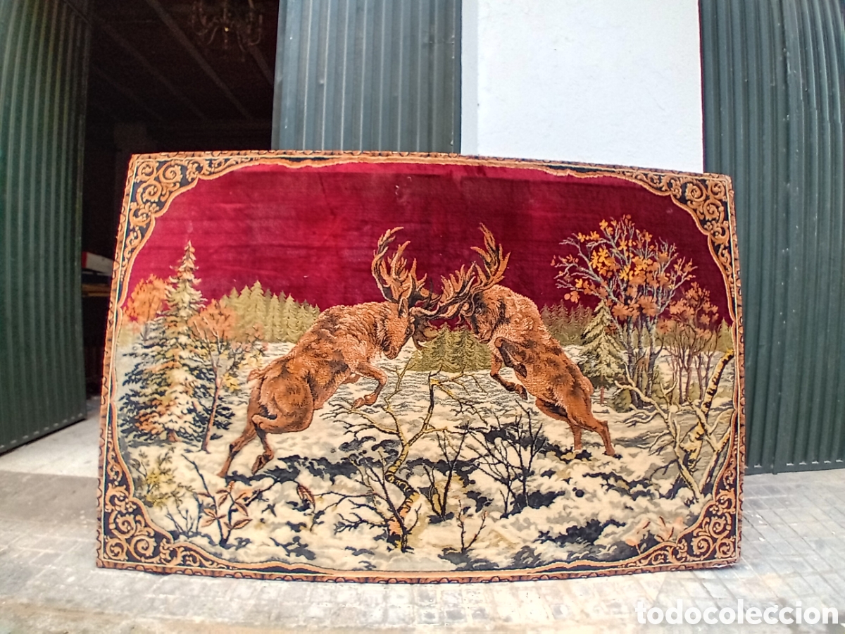 Antig&uuml;edades: antiguo tapiz lucha de ciervos - Foto 1