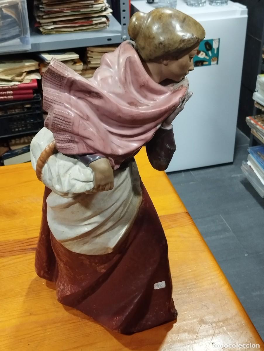 Antig&uuml;edades: GRAN FIGURA DE GRES NAO. - Foto 3