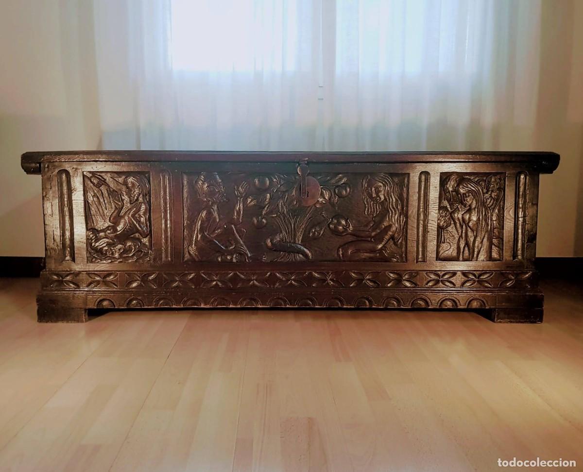 Antig&uuml;edades: Arc&oacute;n antiguo tallado - Foto 1