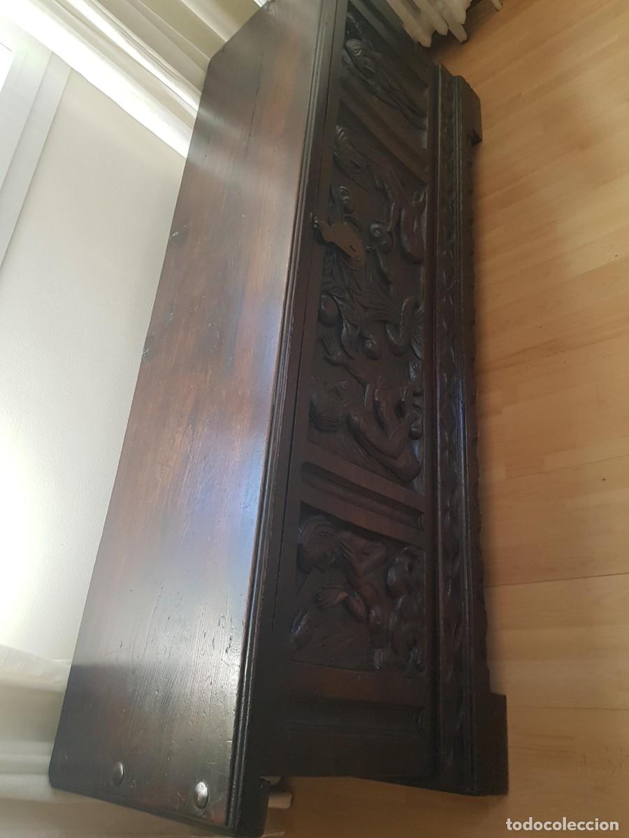 Antig&uuml;edades: Arc&oacute;n antiguo tallado - Foto 2