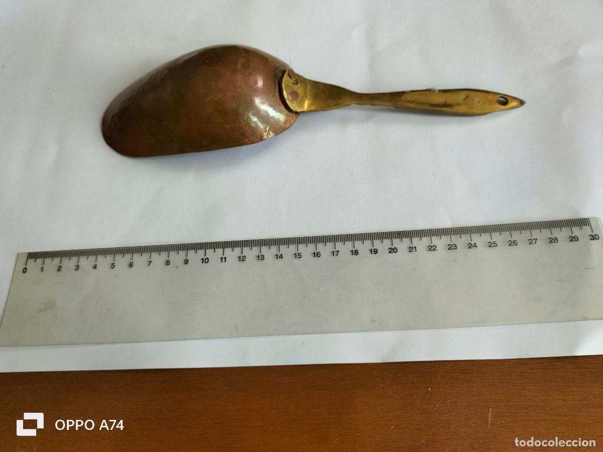 Antig&uuml;edades: RECOGEDOR CUCHARON DE COBRE - Foto 5